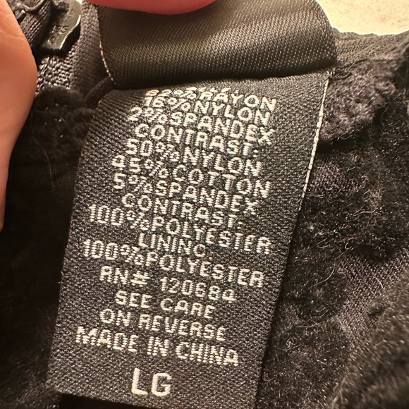 Hot Topic dress, super cute on, heavyweight velvety material - Picture 6 of 8